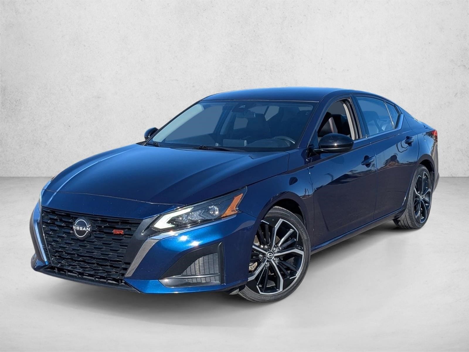 2023 Nissan Altima SR