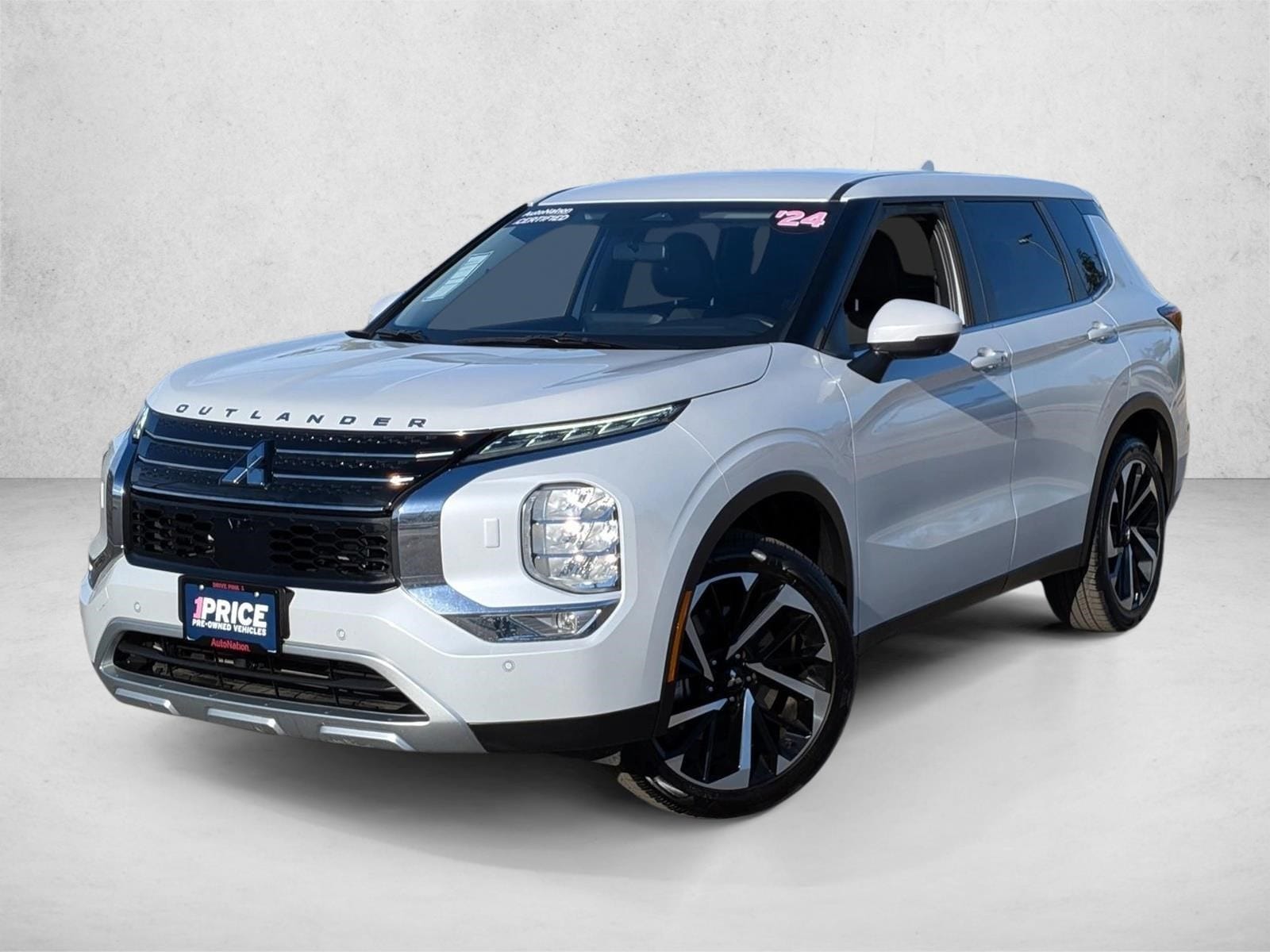 2024 Mitsubishi Outlander SE