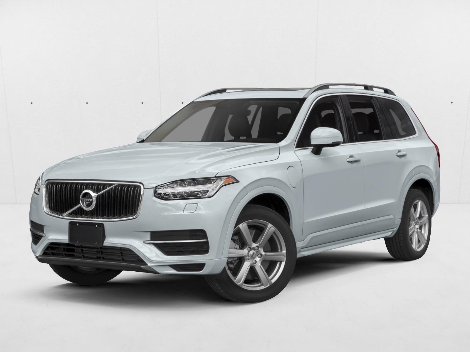 2016 Volvo XC90 Momentum's photo