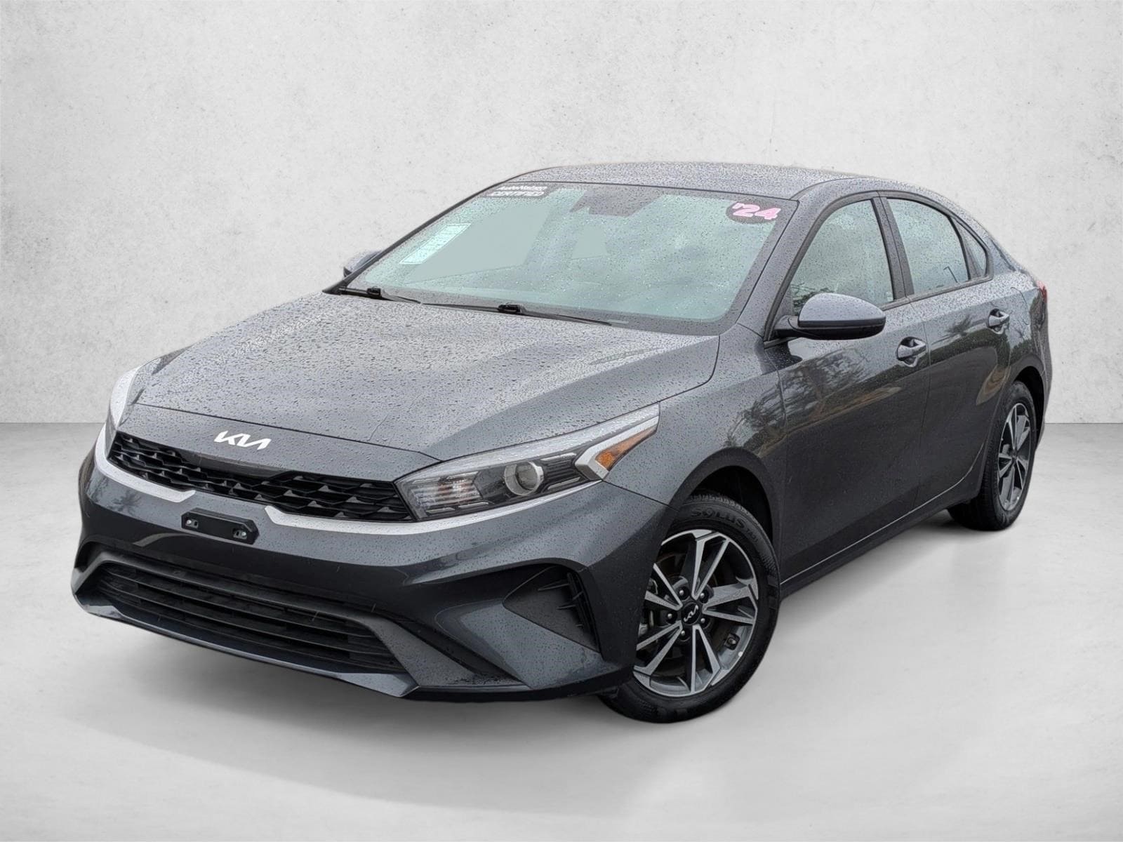 2024 Kia Forte LXS's photo