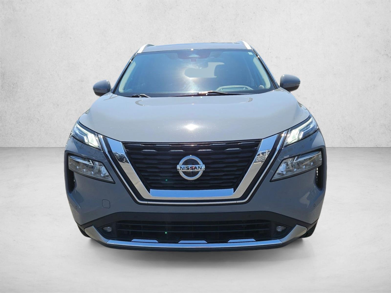 2021 Nissan Rogue Platinum photo 2