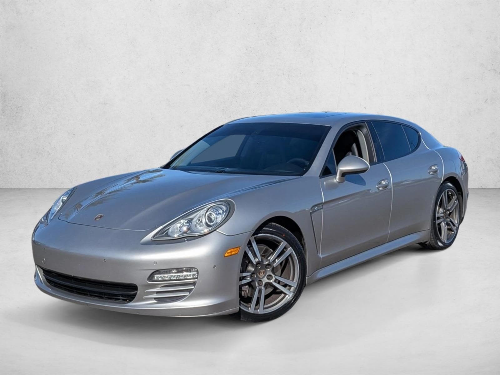 2012 Porsche Panamera Base's photo