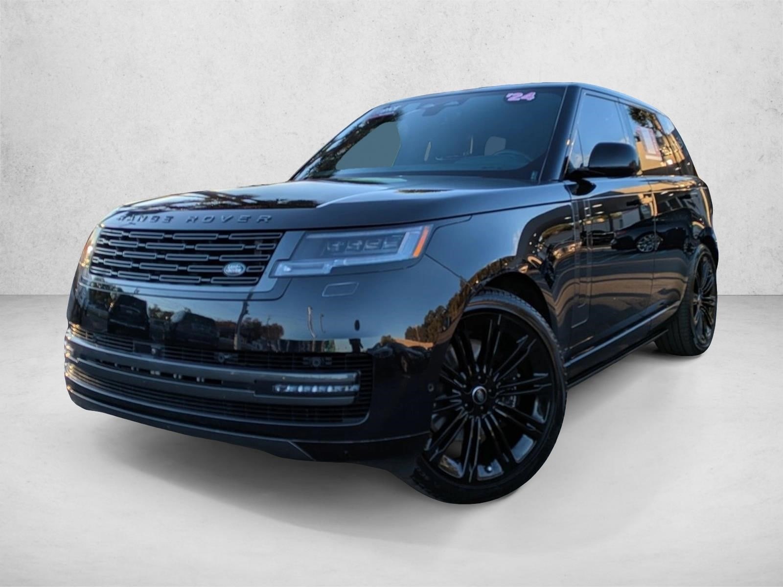 2024 Land Rover Range Rover SE's photo