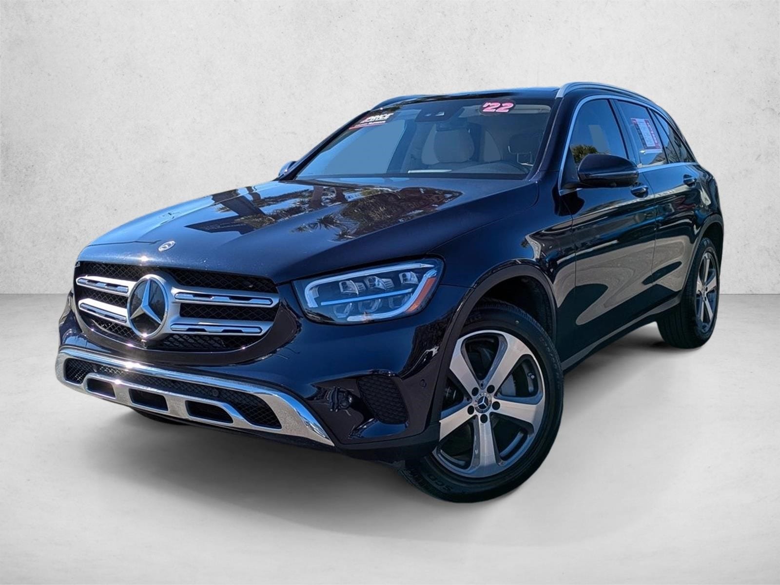 2022 Mercedes-Benz GLC GLC300's photo