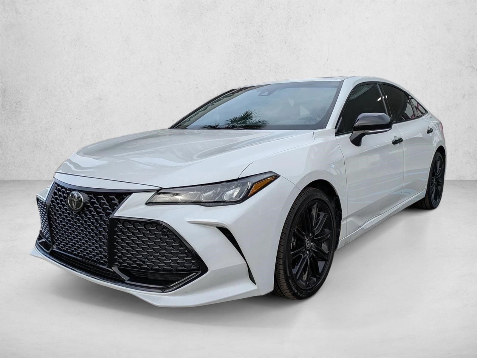 2021 Toyota Avalon XSE's photo