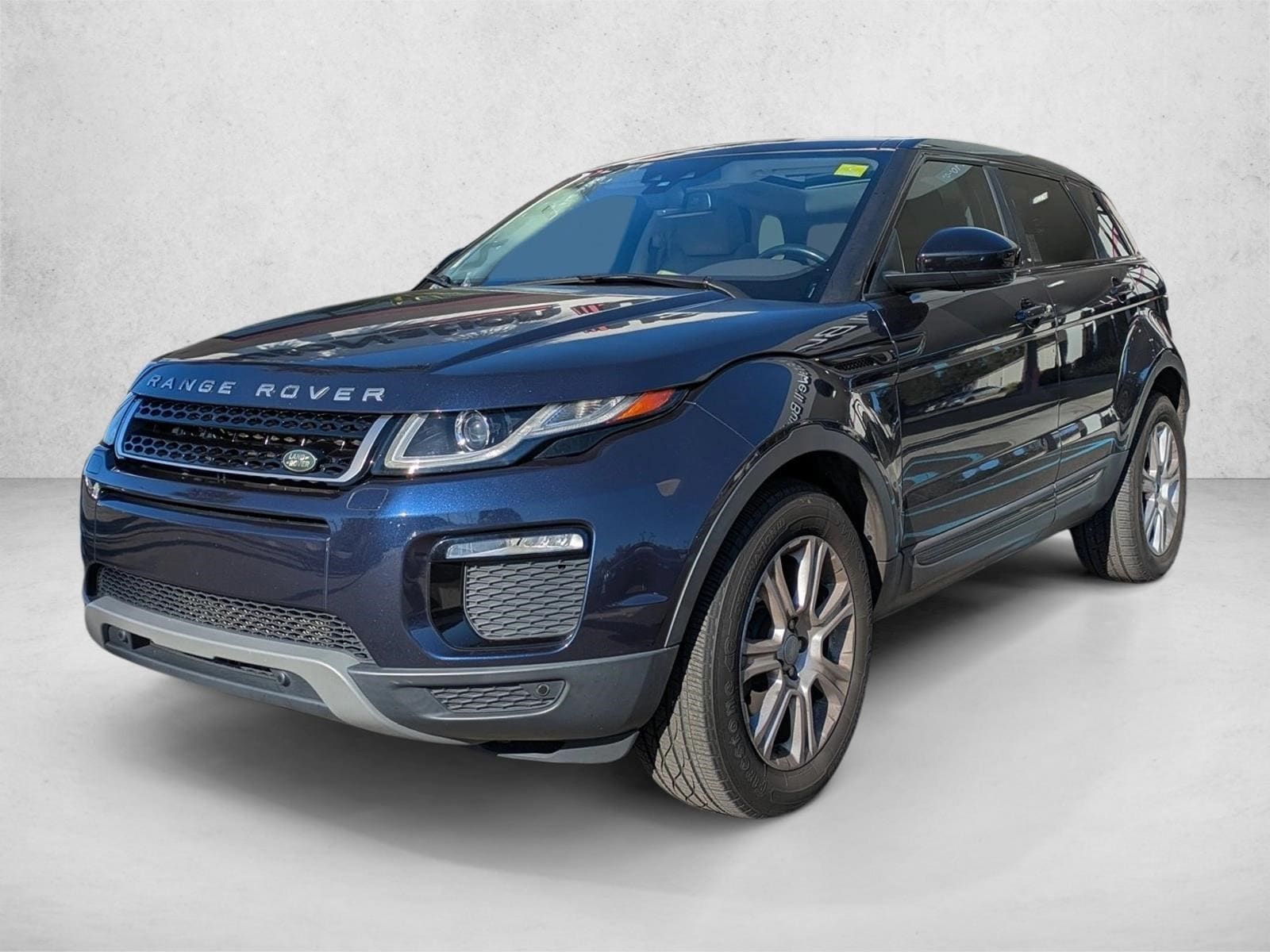 2017 Land Rover Range Rover Evoque SE's photo