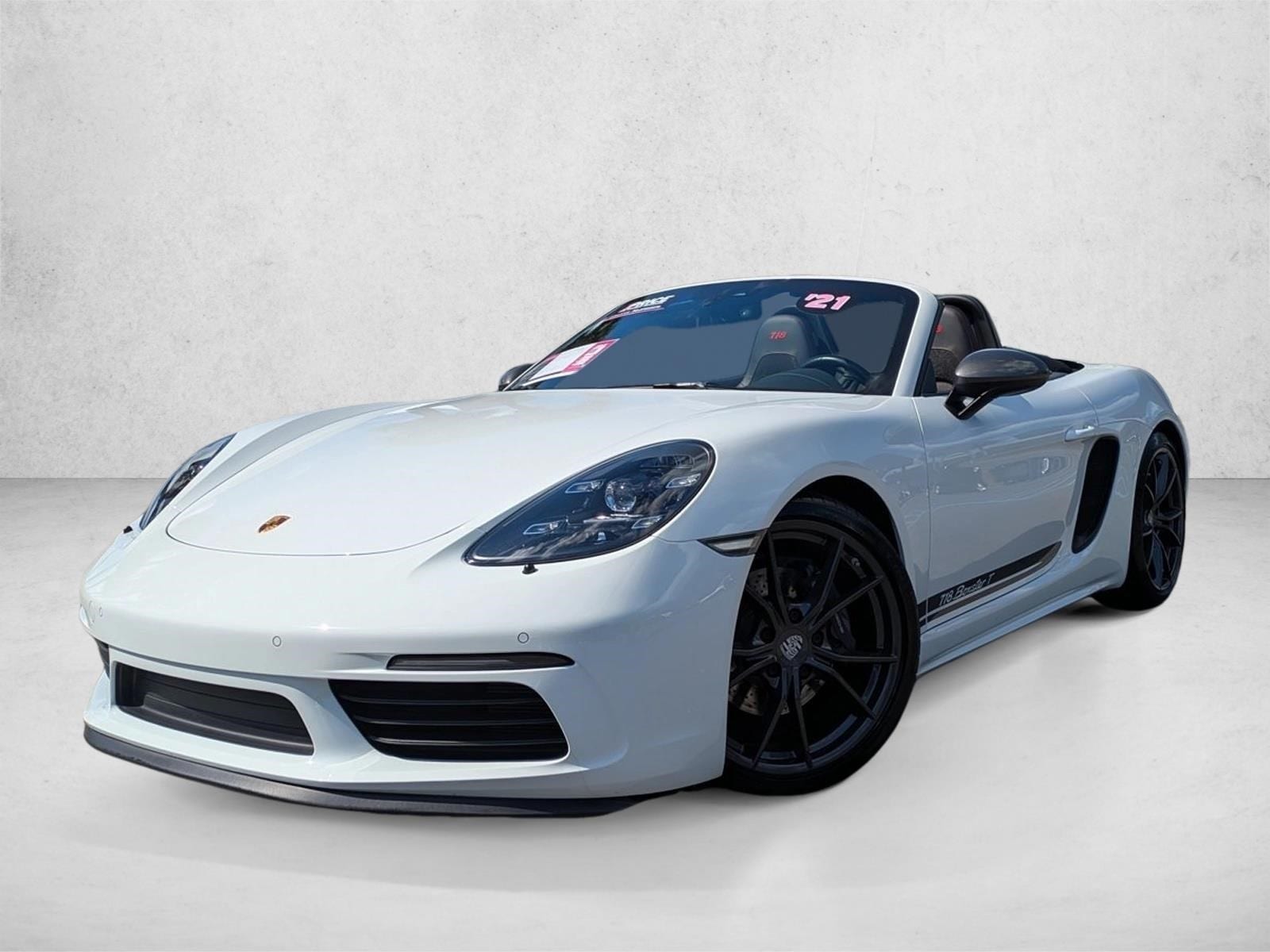 2021 Porsche 718 T's photo