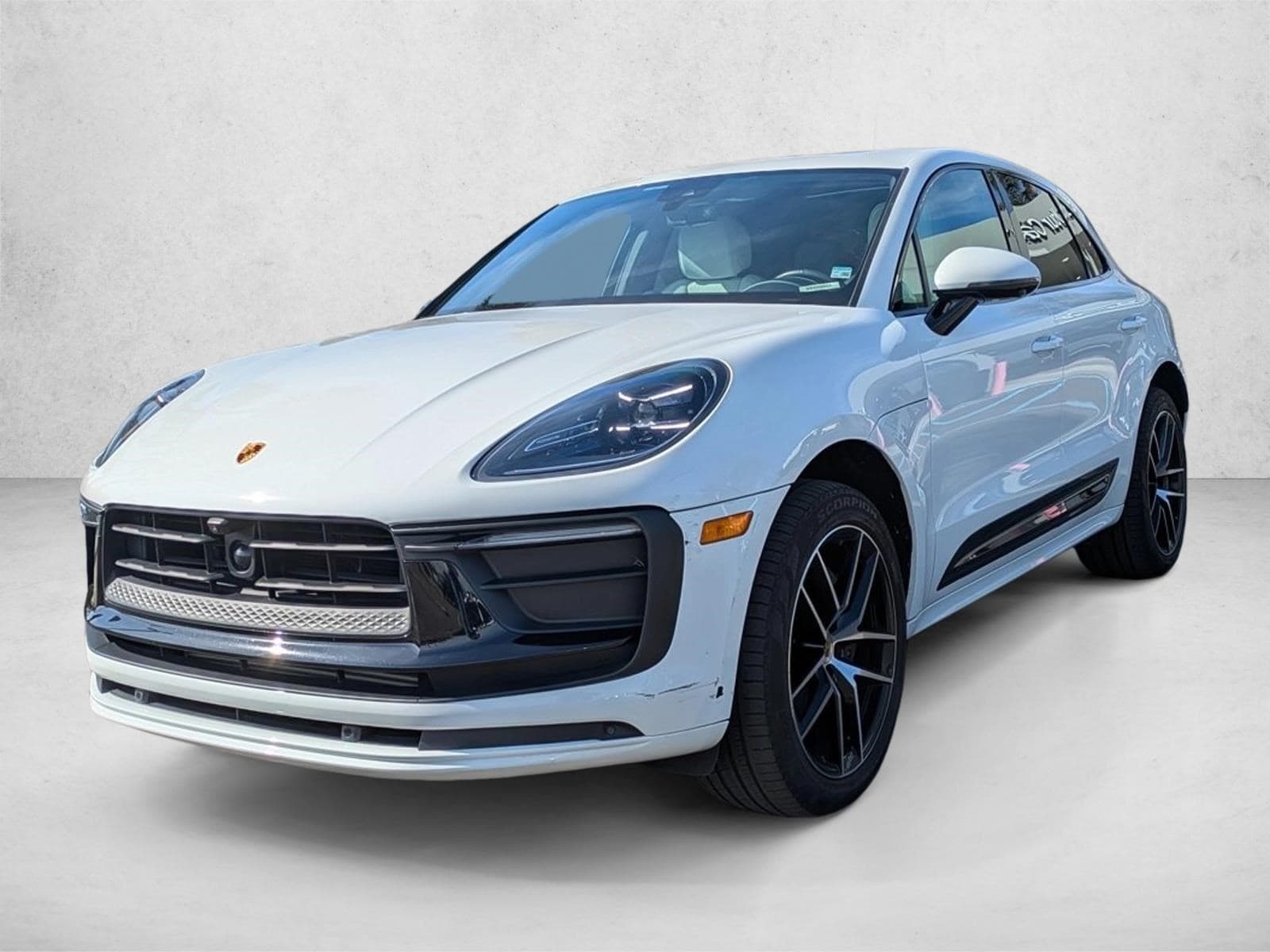 2023 Porsche Macan Base