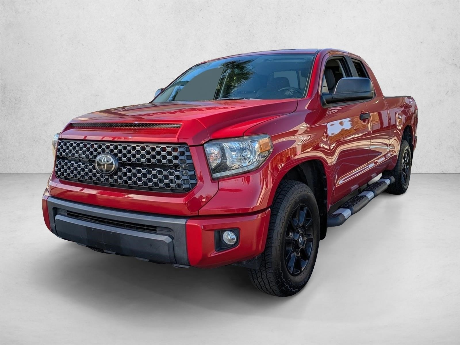 2020 Toyota Tundra SR5's photo