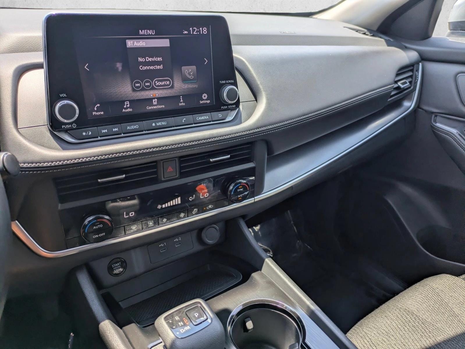 2025 Nissan Rogue SV - Photo 13