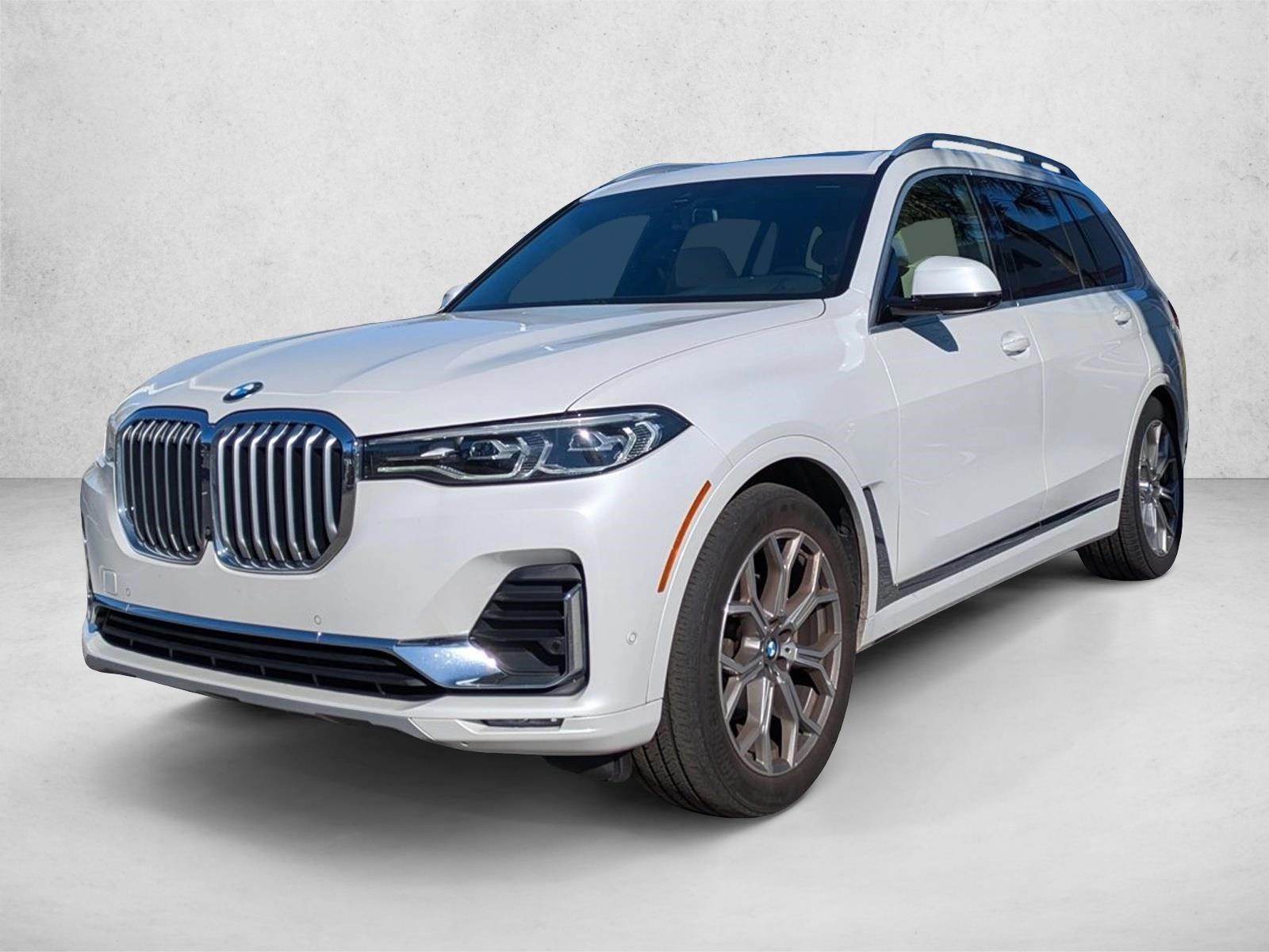 2021 BMW X7 40i's photo