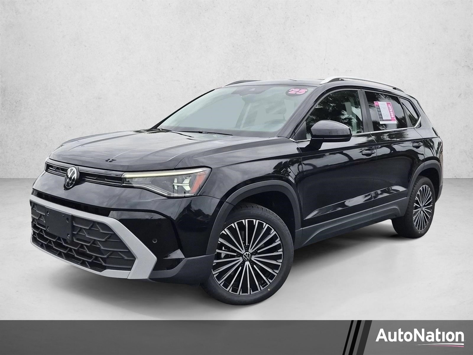 2025 Volkswagen Taos
