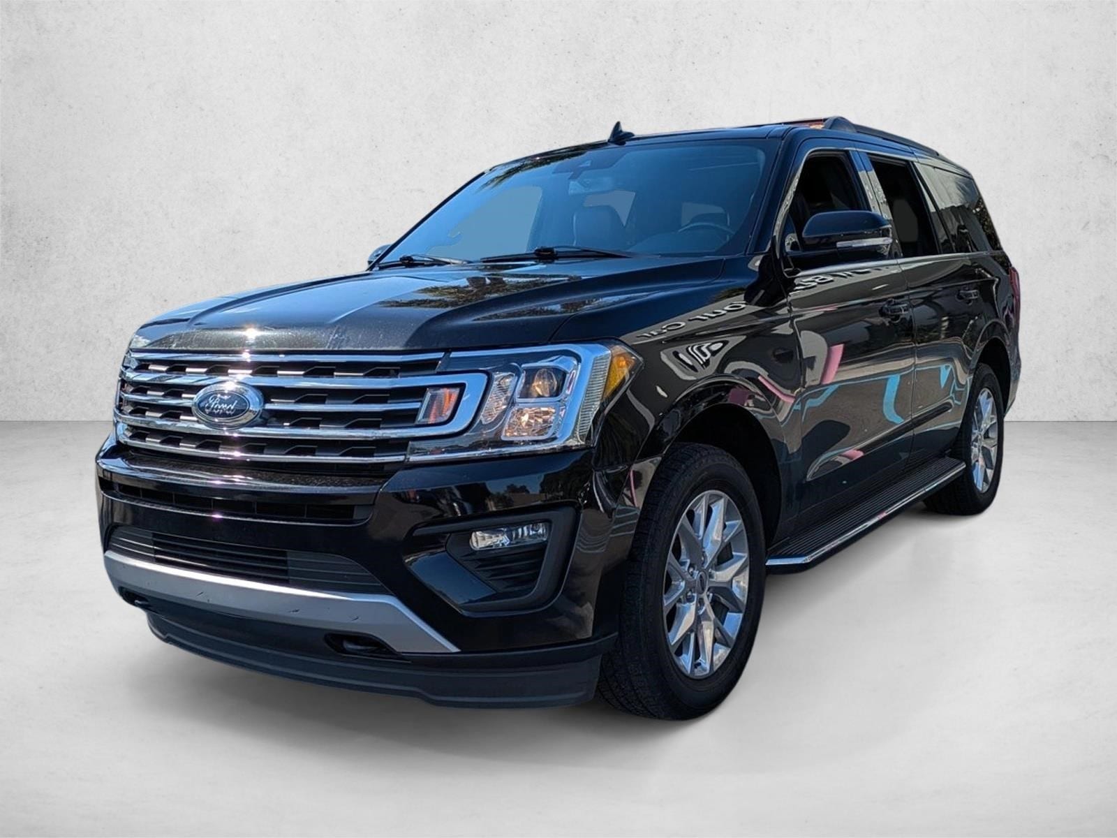 2021 Ford Expedition XLT's photo