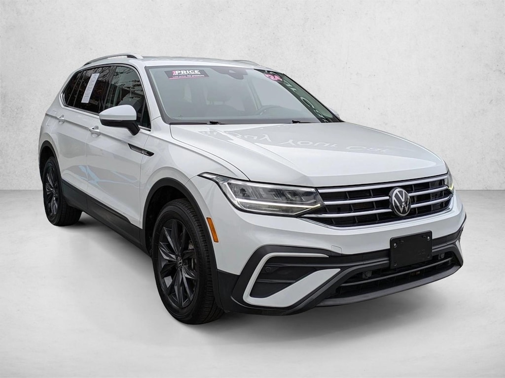 Used 2024 Volkswagen Tiguan SE Sport Utility