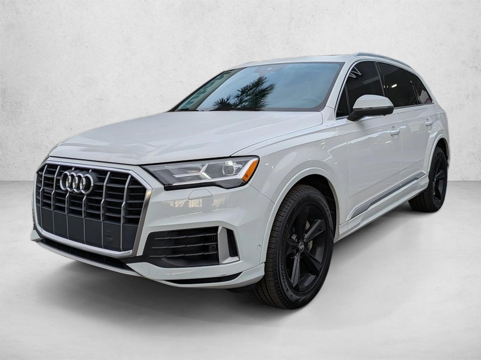 2021 Audi Q7 Premium's photo