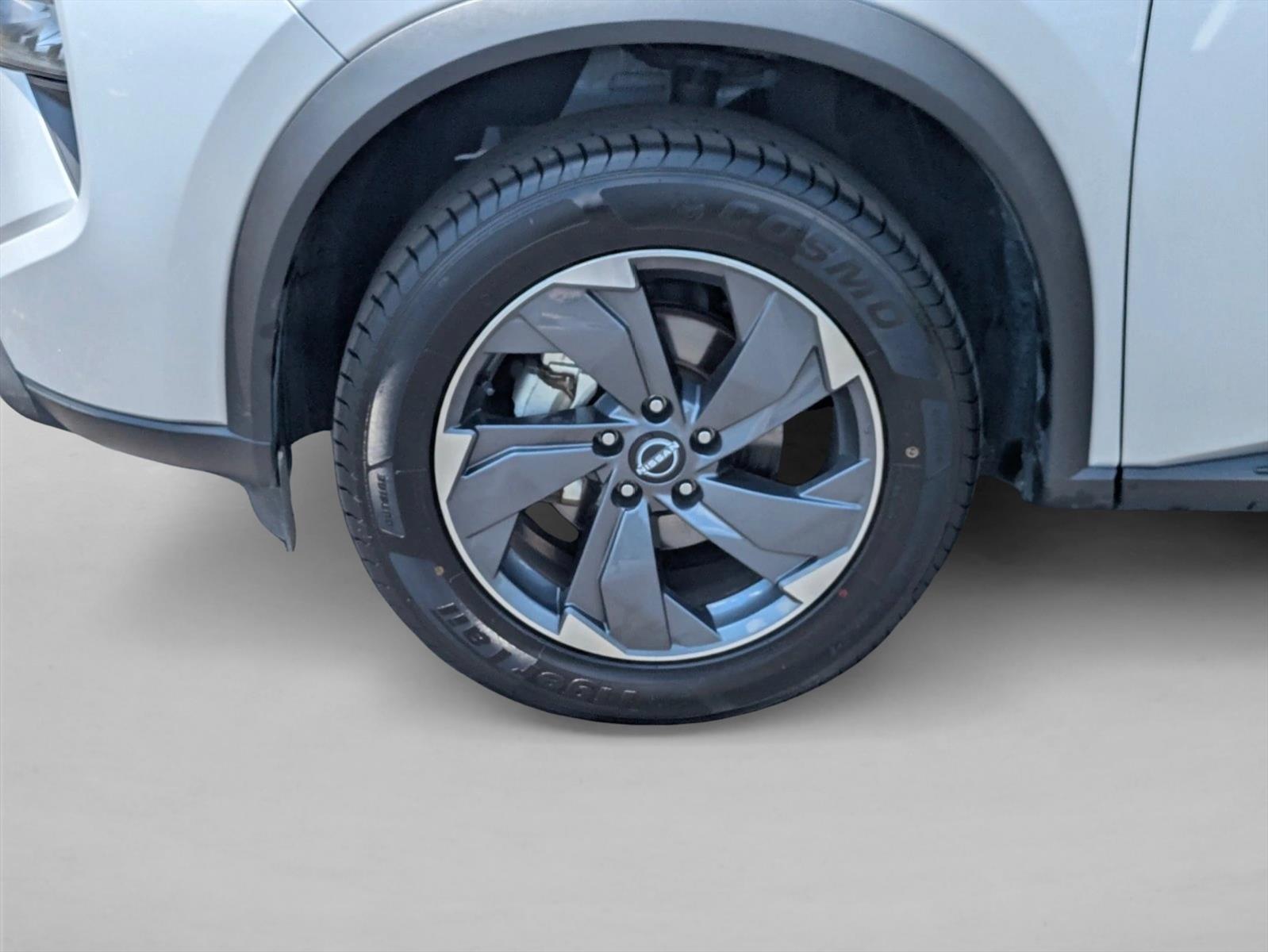 2025 Nissan Rogue SV - Photo 23