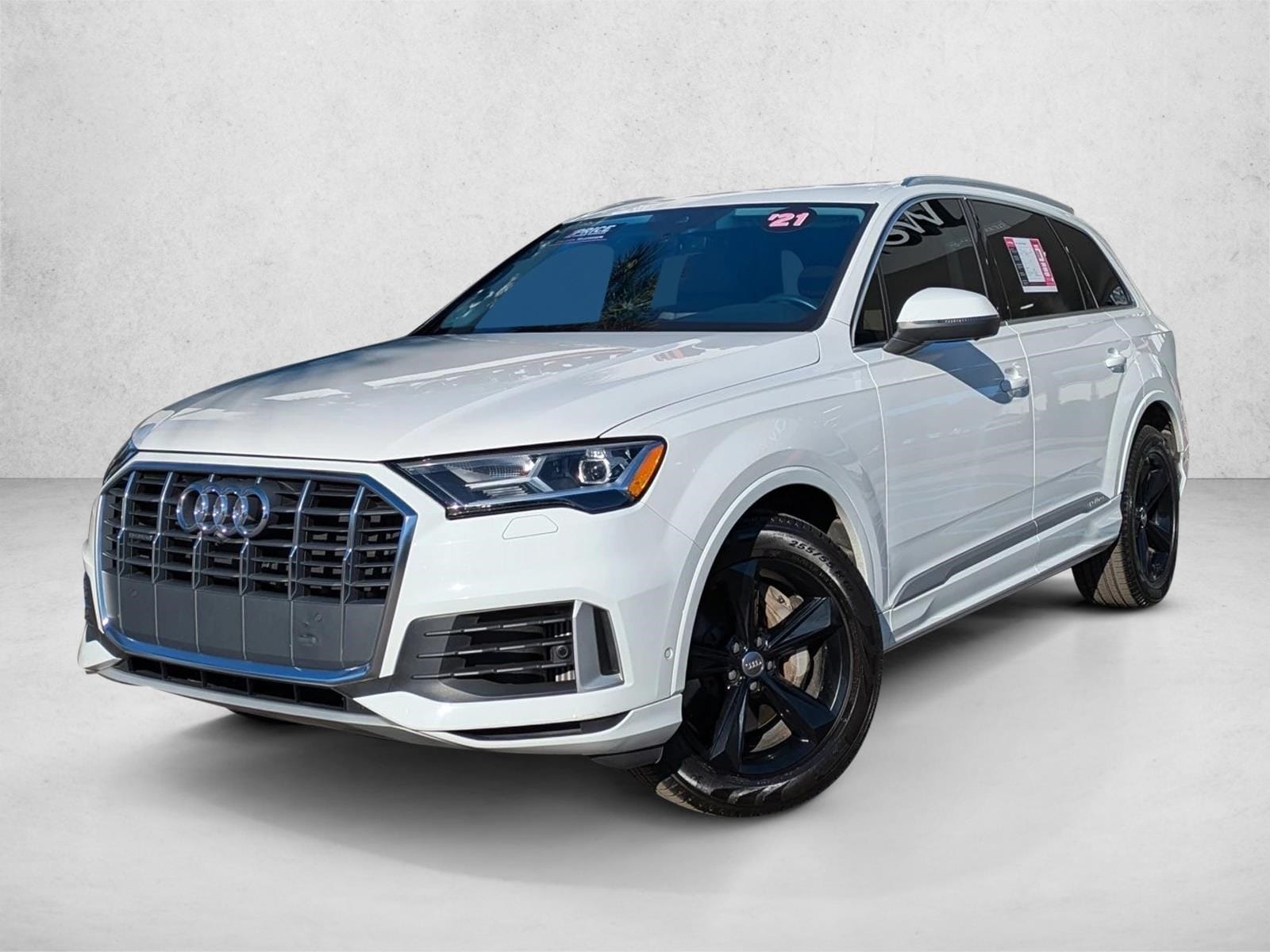 2021 Audi Q7 Premium's photo