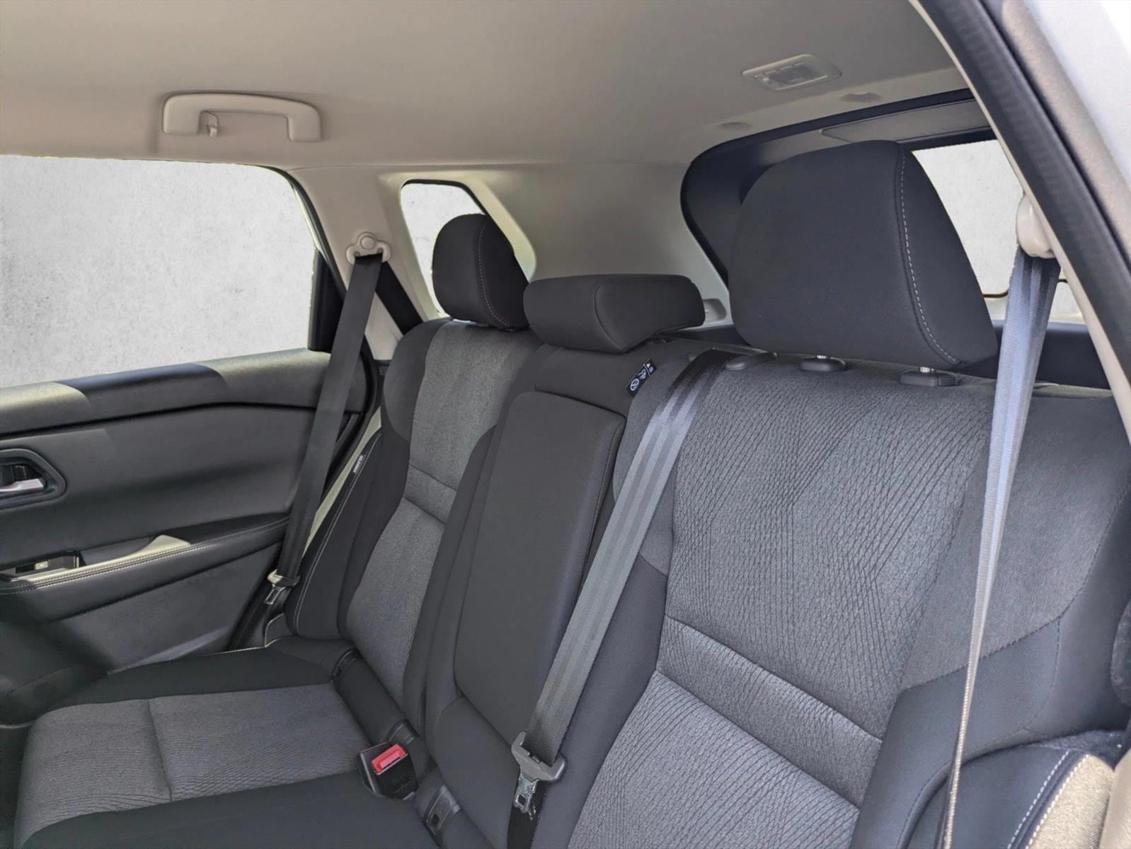 2025 Nissan Rogue SV - Photo 18
