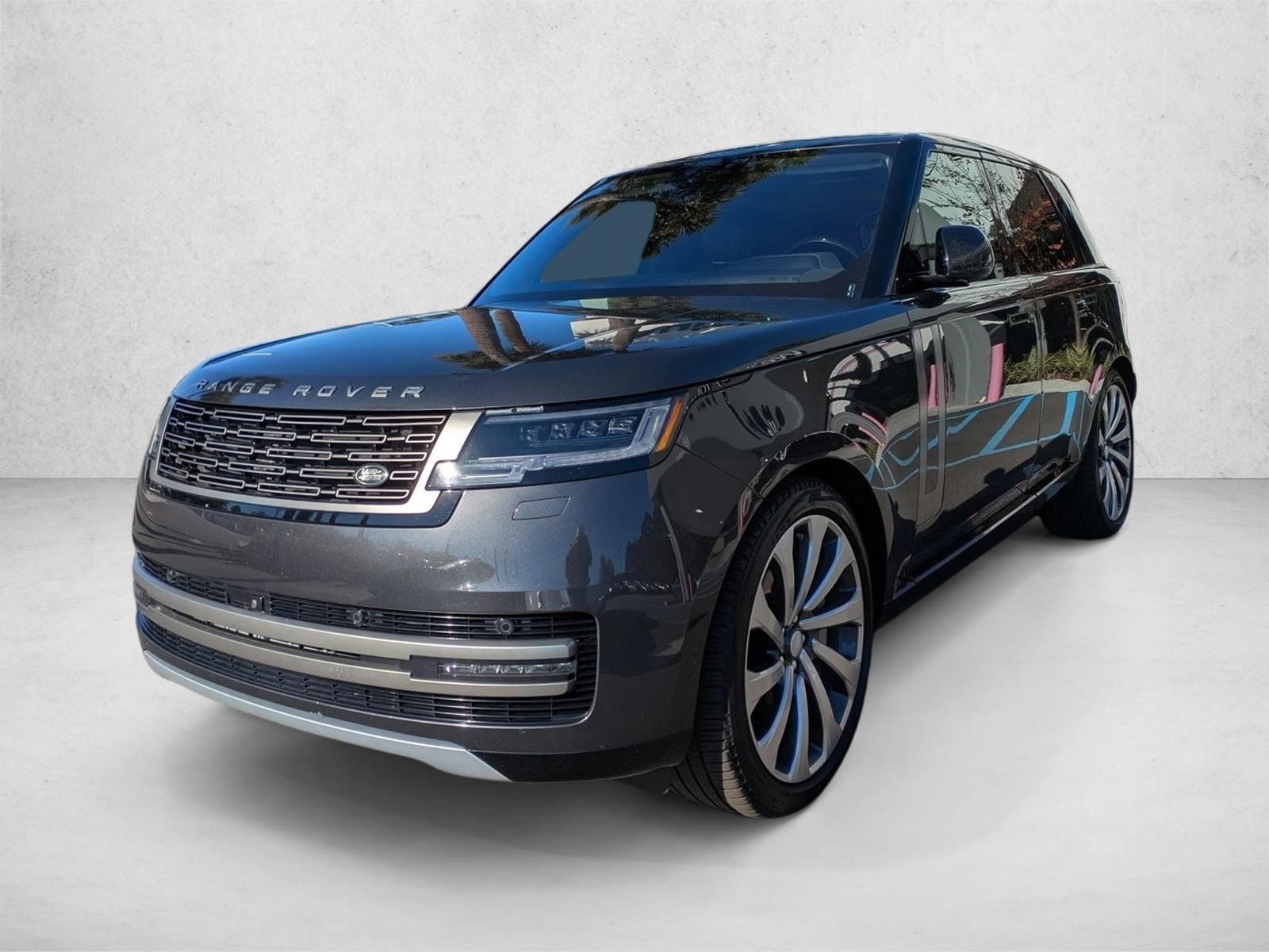 2023 Land Rover Range Rover SE's photo
