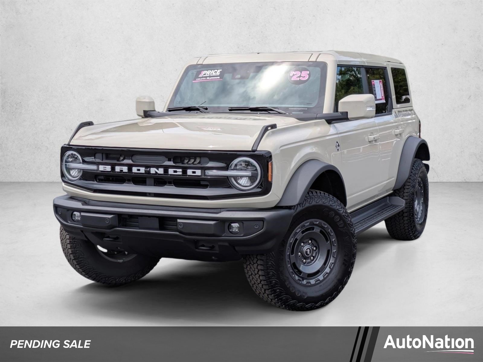 2025 Ford Bronco Outer Banks 4x4's photo