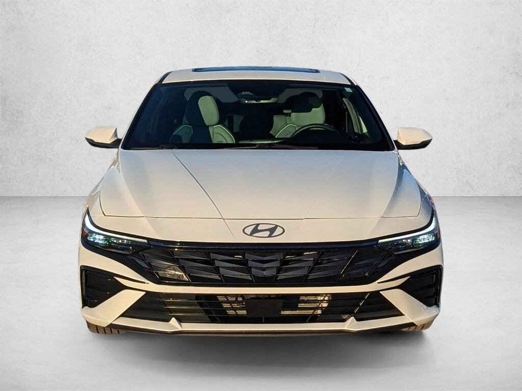 Used 2025 Hyundai Elantra Hybrid Limited 4dr Car