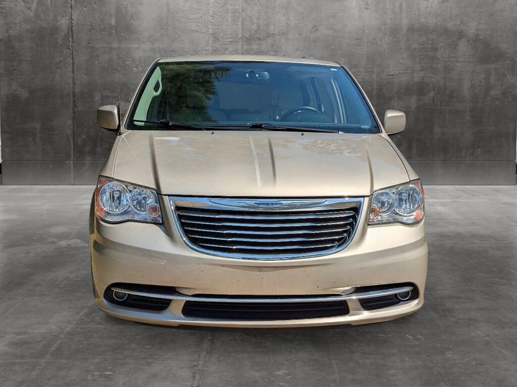 Used 2013 Chrysler Town & Country For Sale in Charlotte DR745818