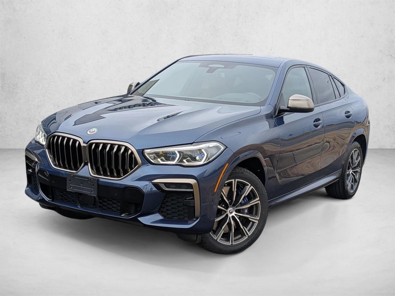 2022 BMW X6 M50i's photo