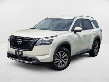 2023 Nissan Pathfinder SL Sport Utility