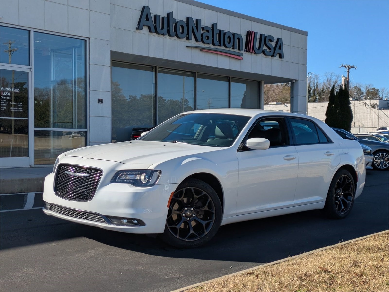 2019 Chrysler 300 S's photo