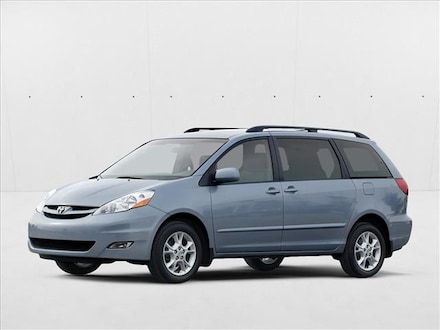2008 Toyota Sienna XLE Ltd Mini-van Passenger