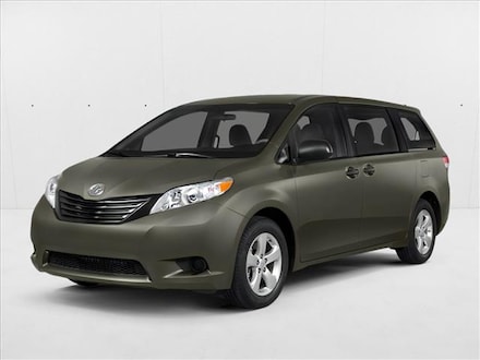 2014 Toyota Sienna Ltd Mini-van Passenger