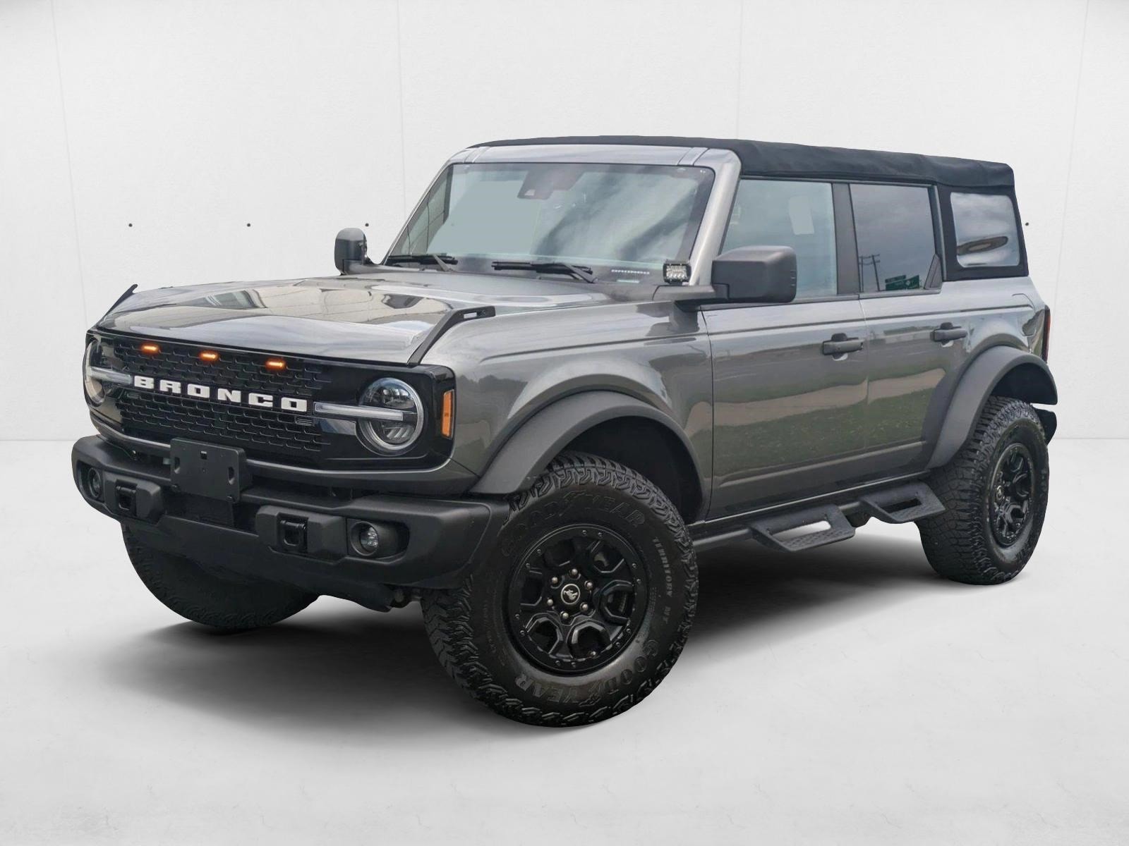 2022 Ford Bronco 4-Door Wildtrak's photo