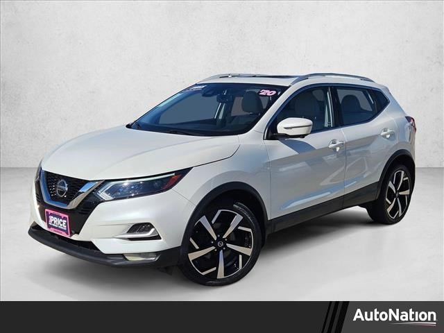 2020 Nissan Rogue Sport SL's photo