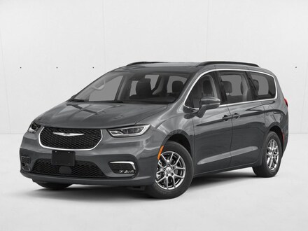 2021 Chrysler Pacifica Touring L Mini-van Passenger