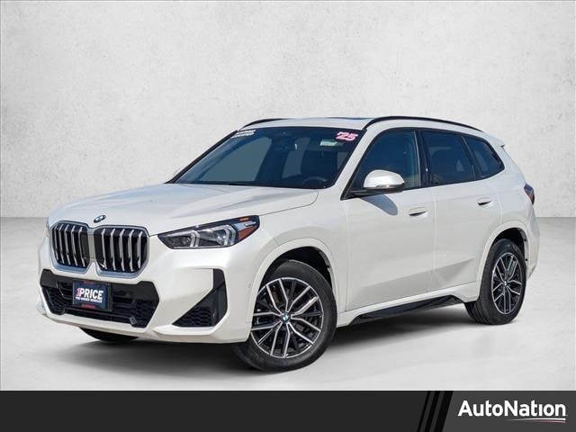 2025 BMW X1 28i's photo