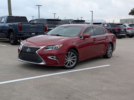 2017 LEXUS ES ES 300h 4dr Car