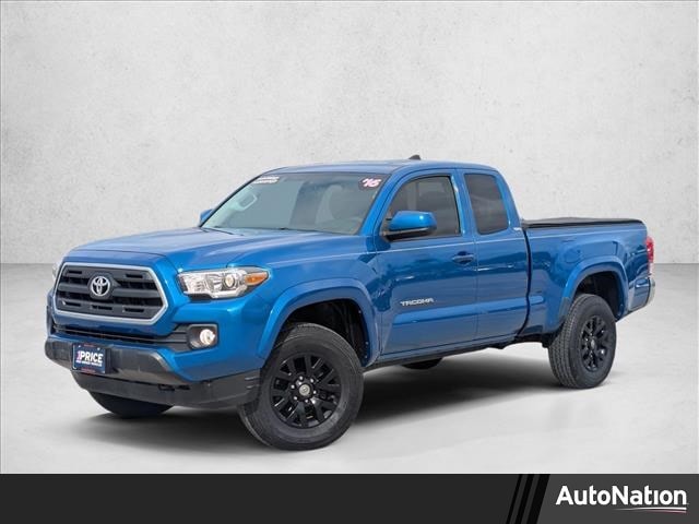 2016 Toyota Tacoma SR5's photo