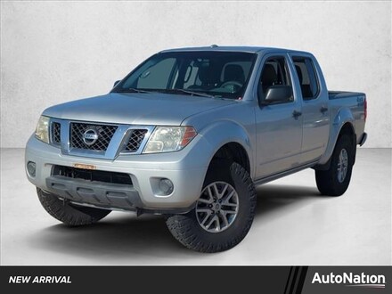 2015 Nissan Frontier SV Crew Cab Pickup