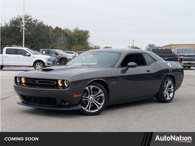 2022 Dodge Challenger R/T's photo