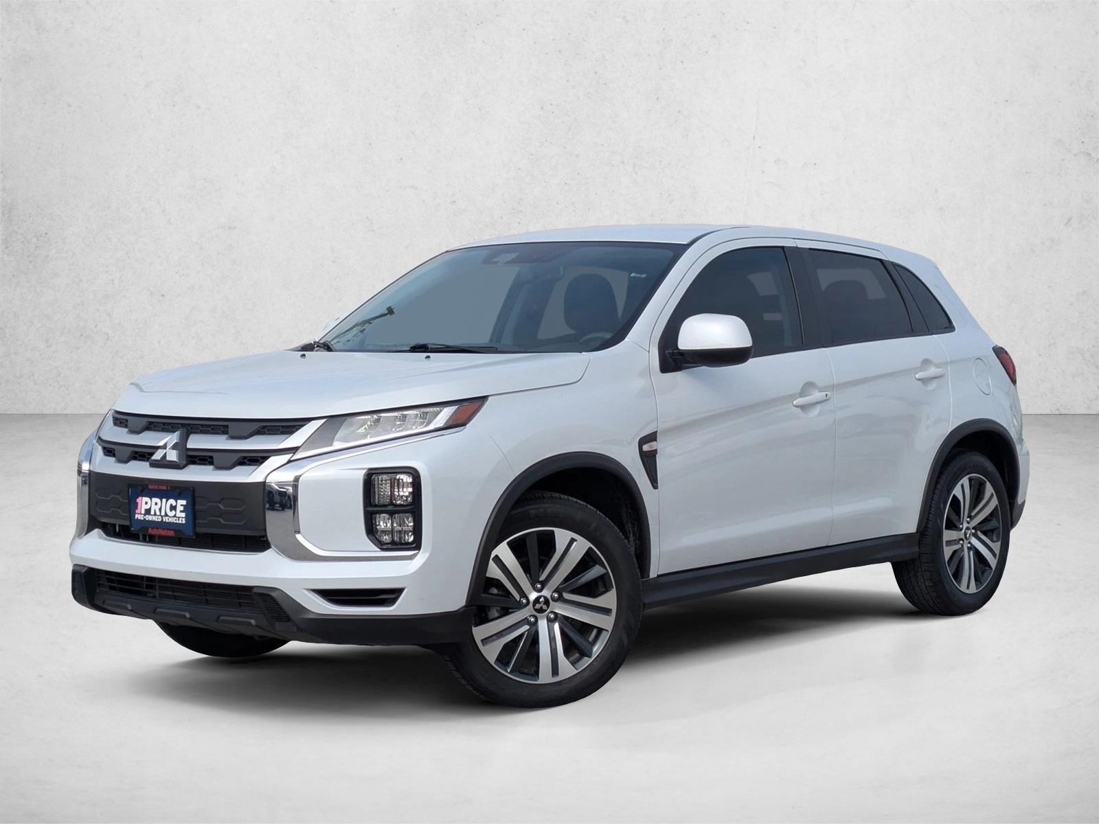 2022 Mitsubishi Outlander Sport ES's photo