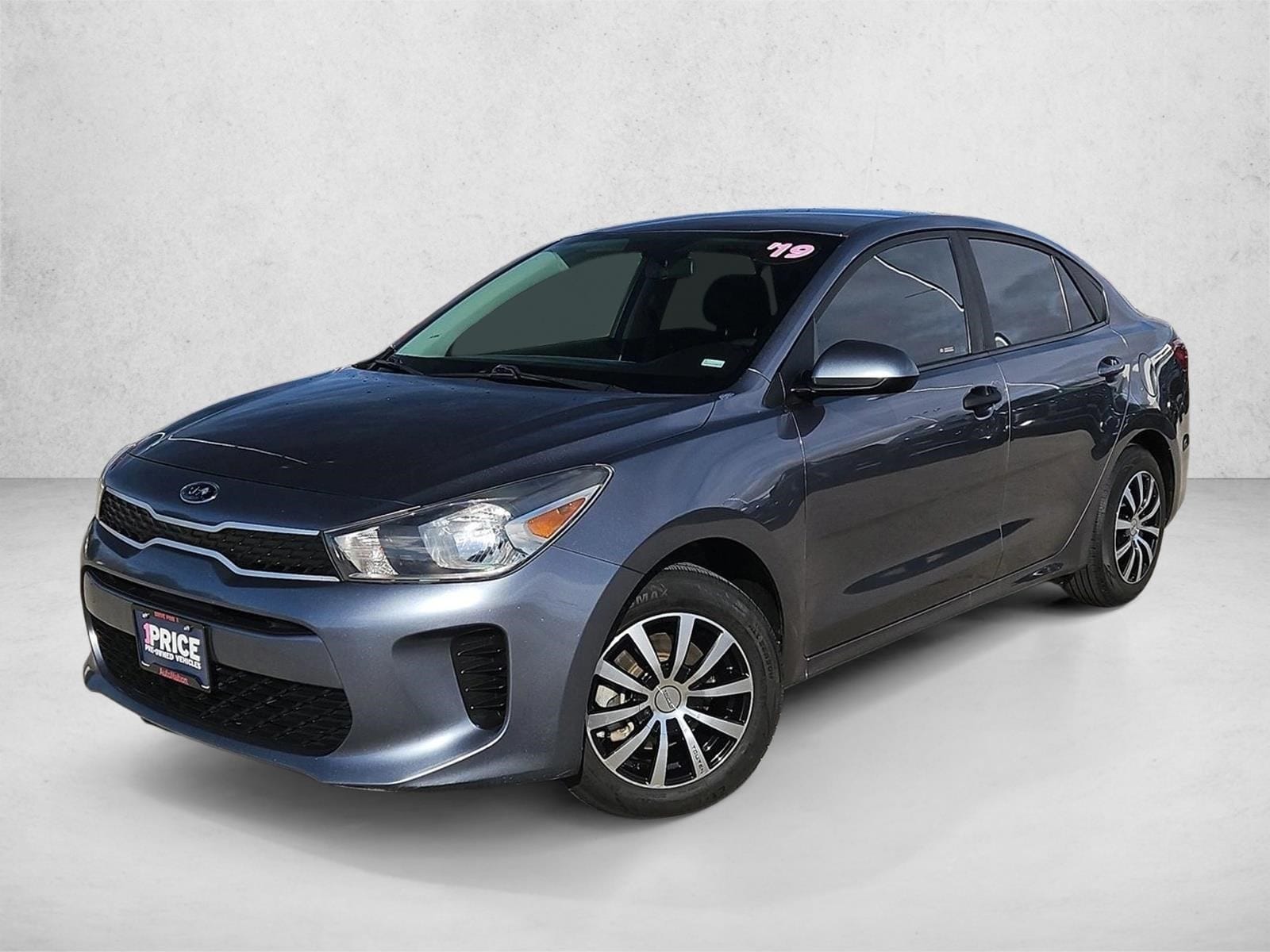 2019 Kia RIO S's photo