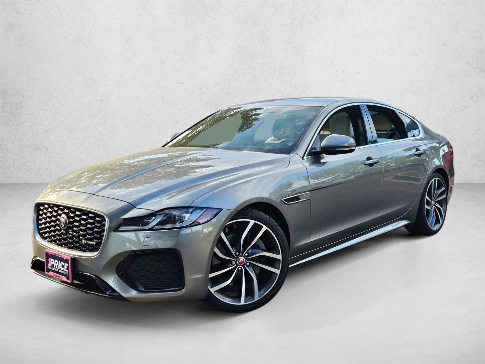 2022 Jaguar XF R-Dynamic SE