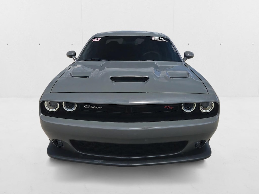 2023 Dodge Challenger R/T Scat Pack photo 2