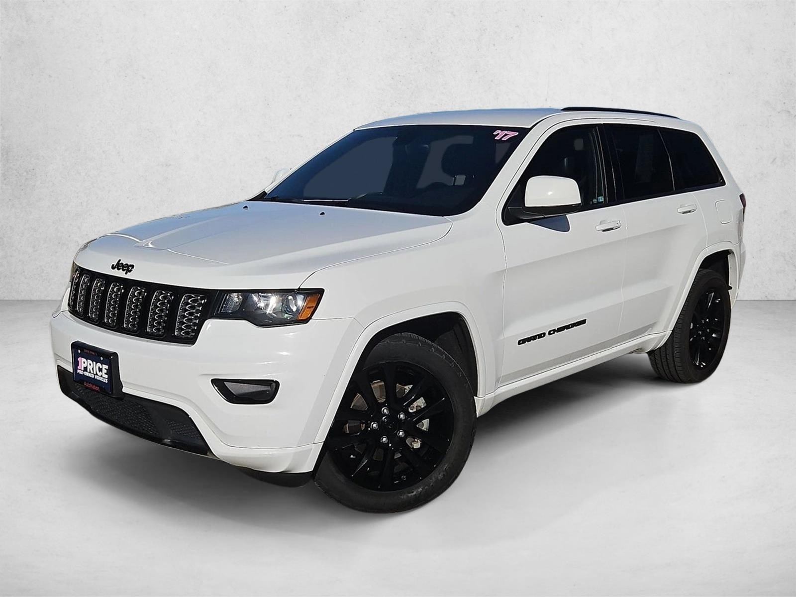 2017 Jeep Grand Cherokee Altitude's photo