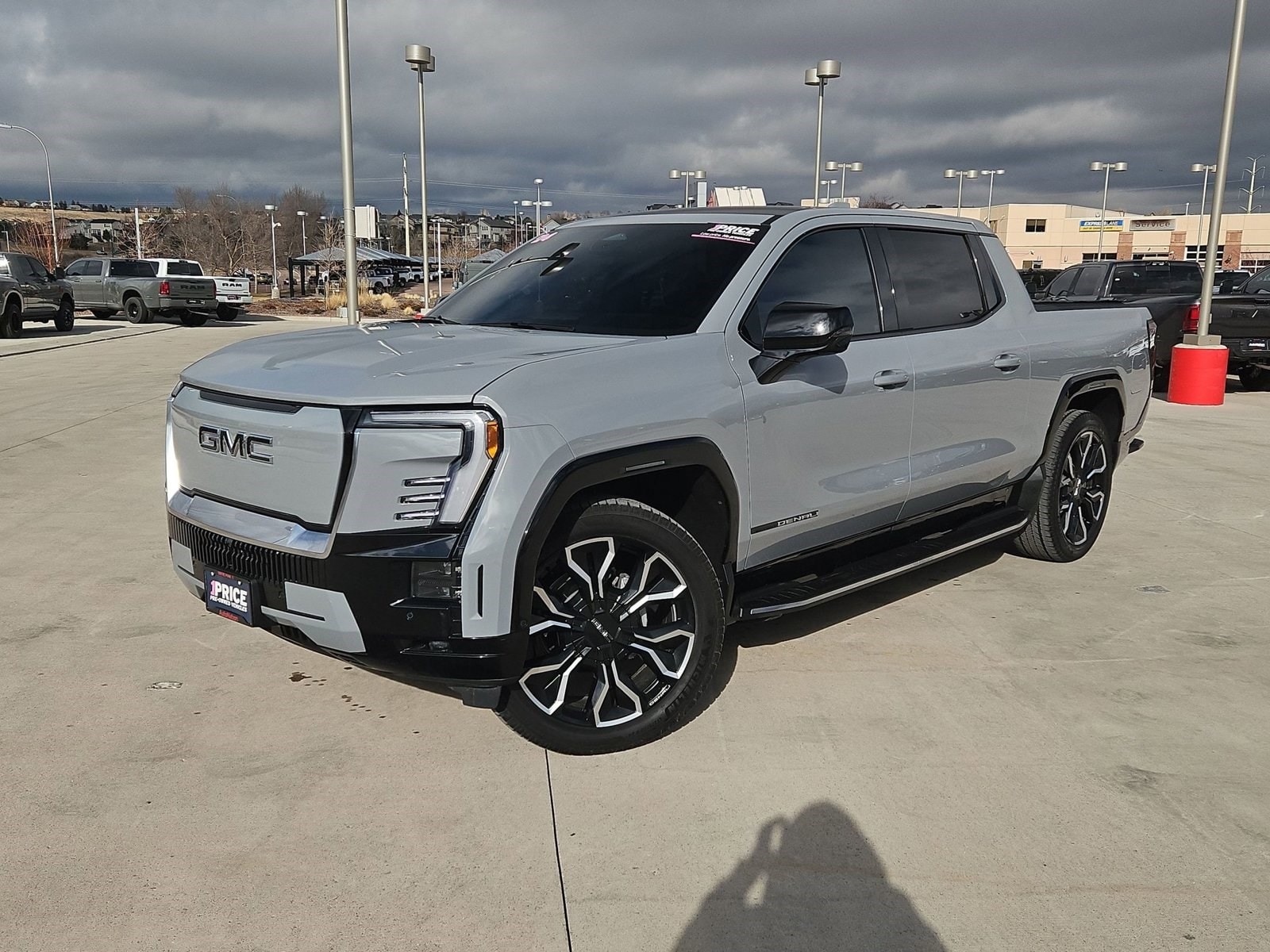 2024 GMC Sierra EV Denali's photo