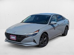 2022 Hyundai Elantra SEL 4dr Car