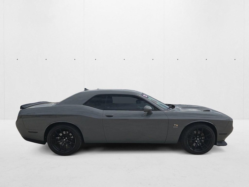 2023 Dodge Challenger R/T Scat Pack photo 4