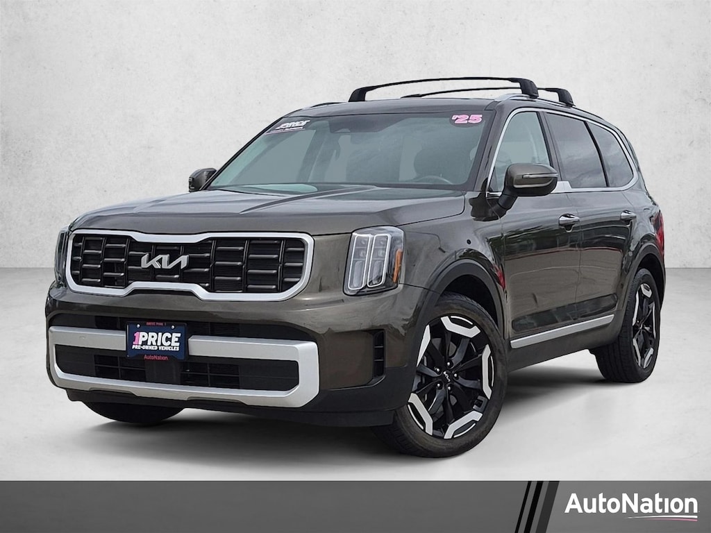 Used 2025 Kia Telluride S Sport Utility