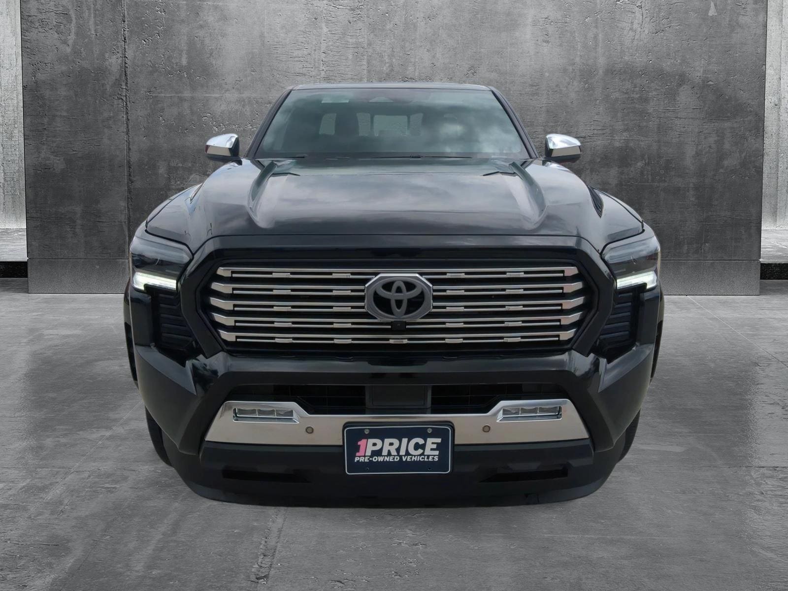 Used 2024 Toyota Tacoma Limited with VIN 3TMLB5JN6RM076928 for sale in Colorado Springs, CO