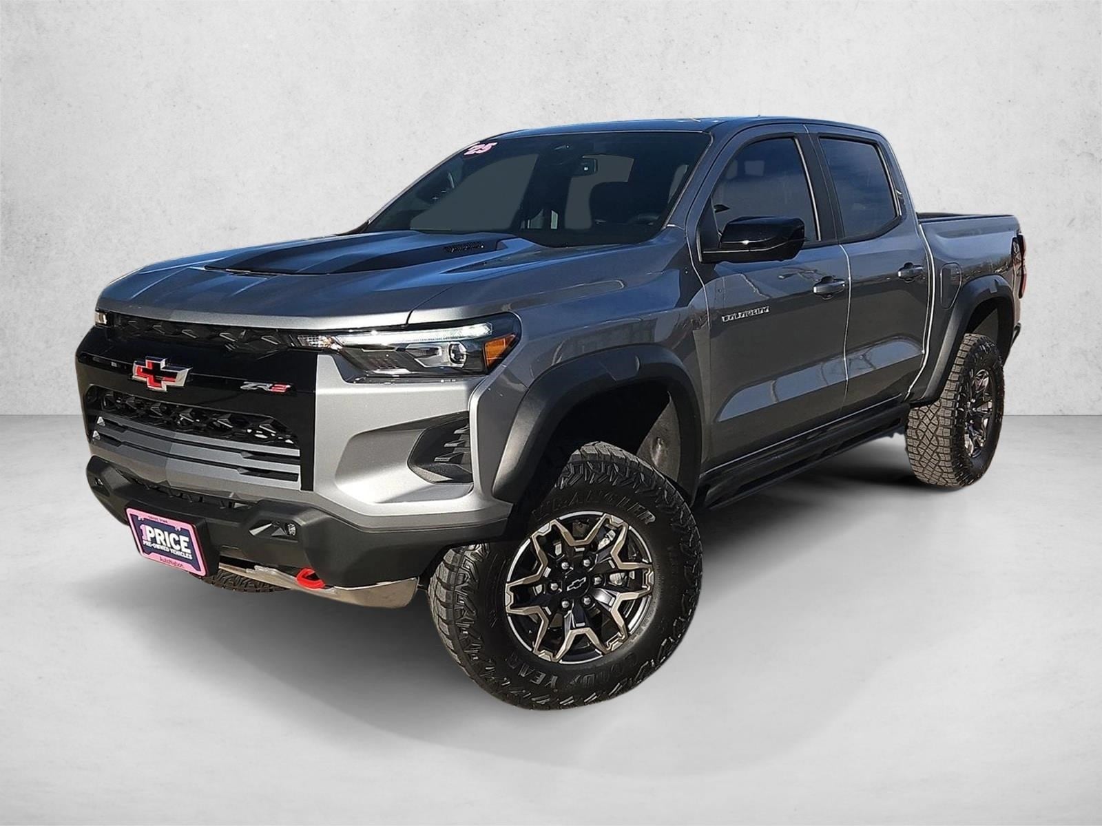 2025 Chevrolet Colorado ZR2's photo